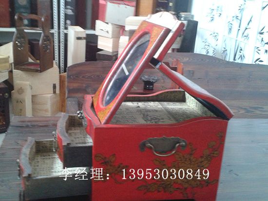 點(diǎn)擊查看詳細(xì)信息<br>標(biāo)題：首飾盒側(cè)面 閱讀次數(shù)：2211