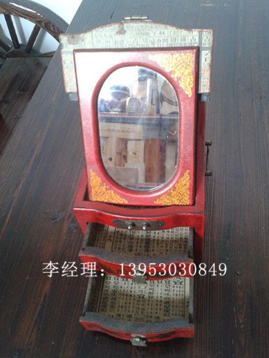 點(diǎn)擊查看詳細(xì)信息<br>標(biāo)題：首飾盒 閱讀次數(shù)：3210