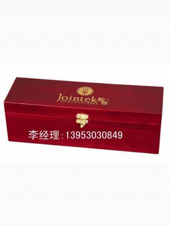 點擊查看詳細信息<br>標題：紅酒木盒 閱讀次數(shù)：1789