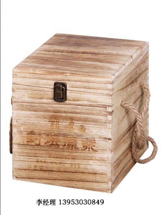 點(diǎn)擊查看詳細(xì)信息<br>標(biāo)題：白酒酒壇 閱讀次數(shù)：1931